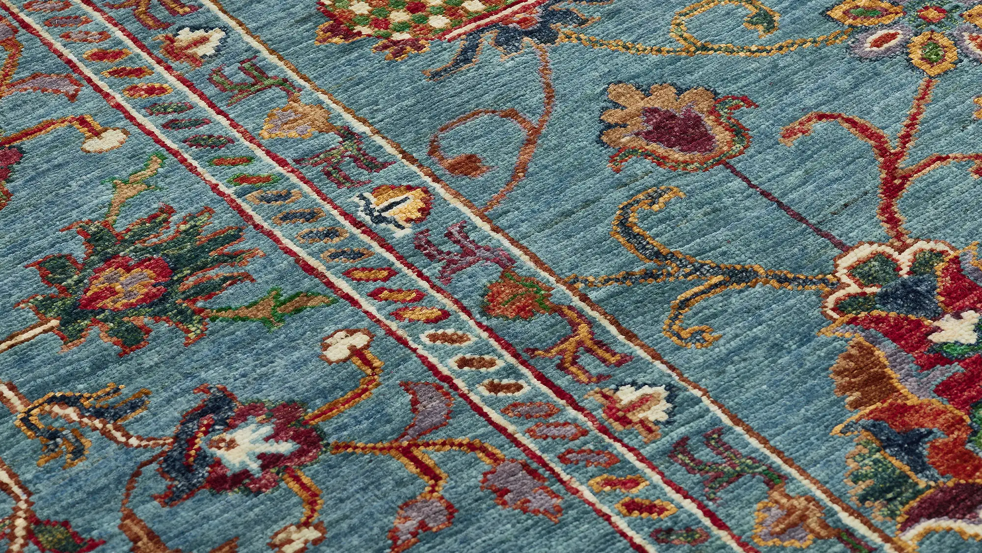 фото ковра TIMELESS 260-BLU от магазина HandsGallery