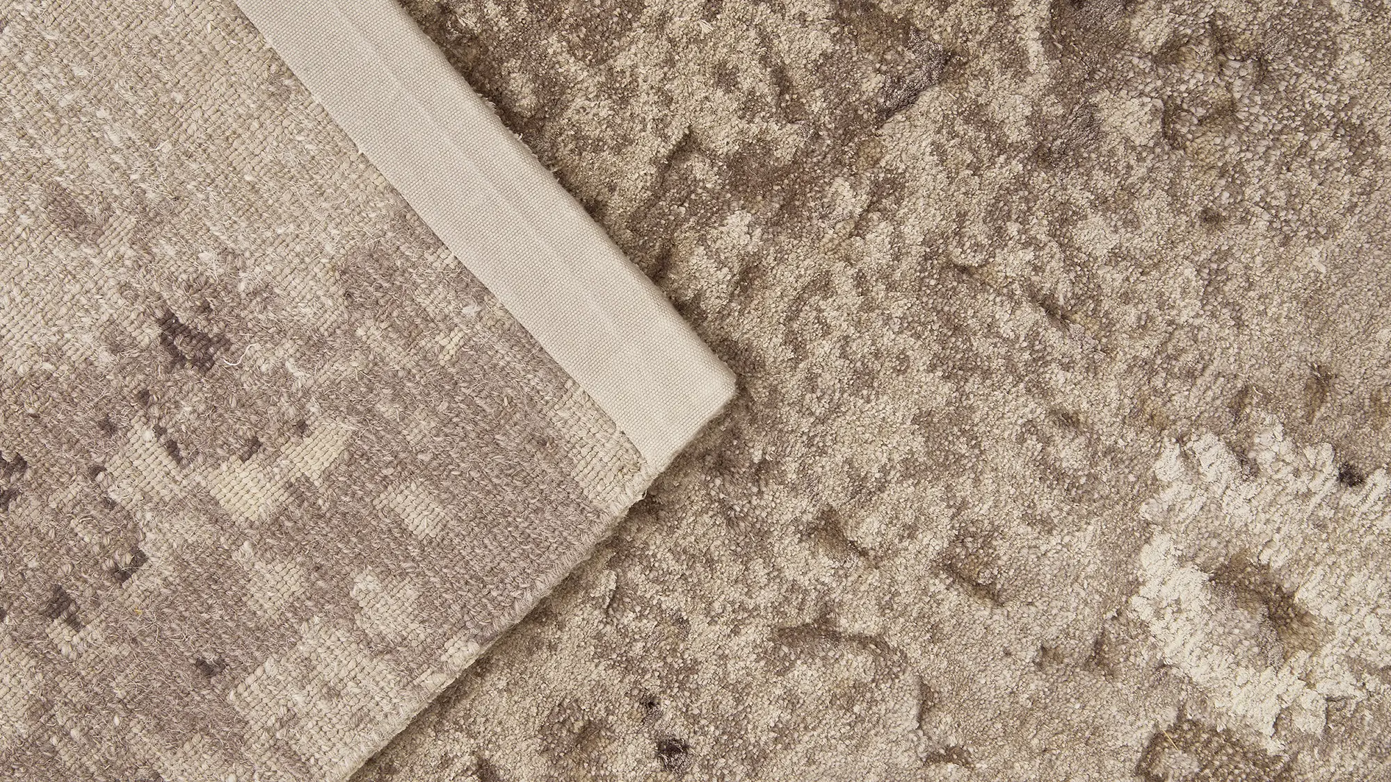 фото ковра ABSTRACTIO CARPET#6 от магазина HandsGallery