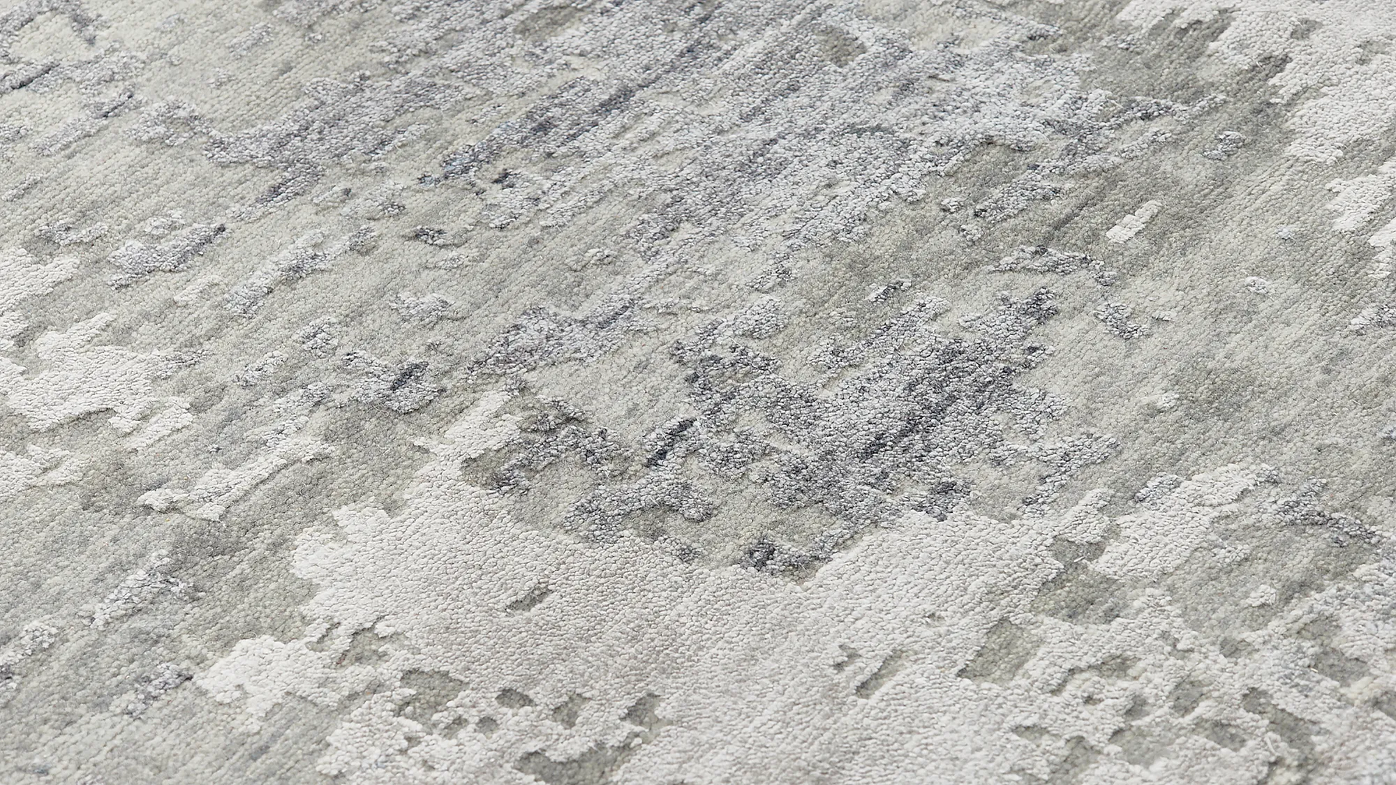фото ковра ABSTRACTIO 6635-SILVER-GRY от магазина HandsGallery