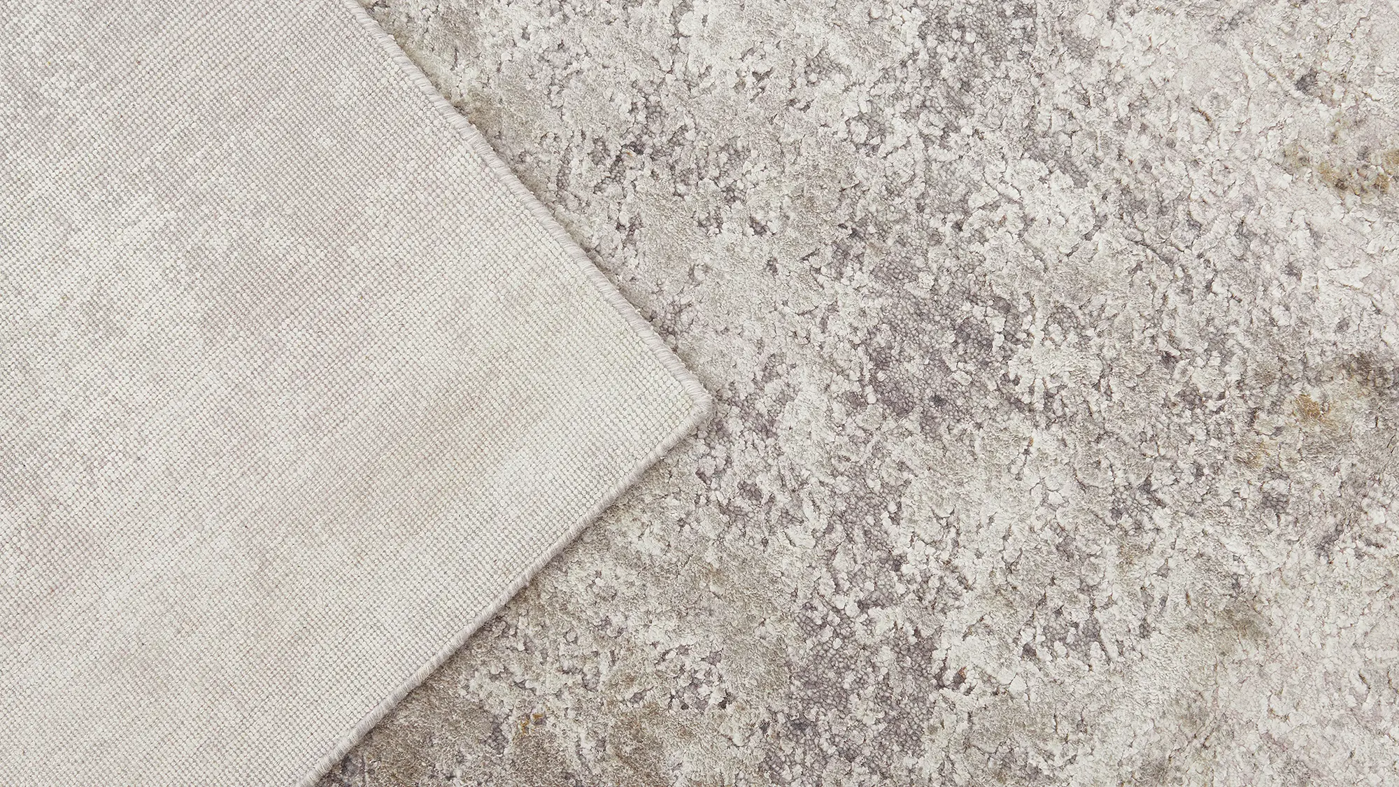 фото ковра ABSTRACTIO FRS-301 Antique White-Beige от магазина HandsGallery