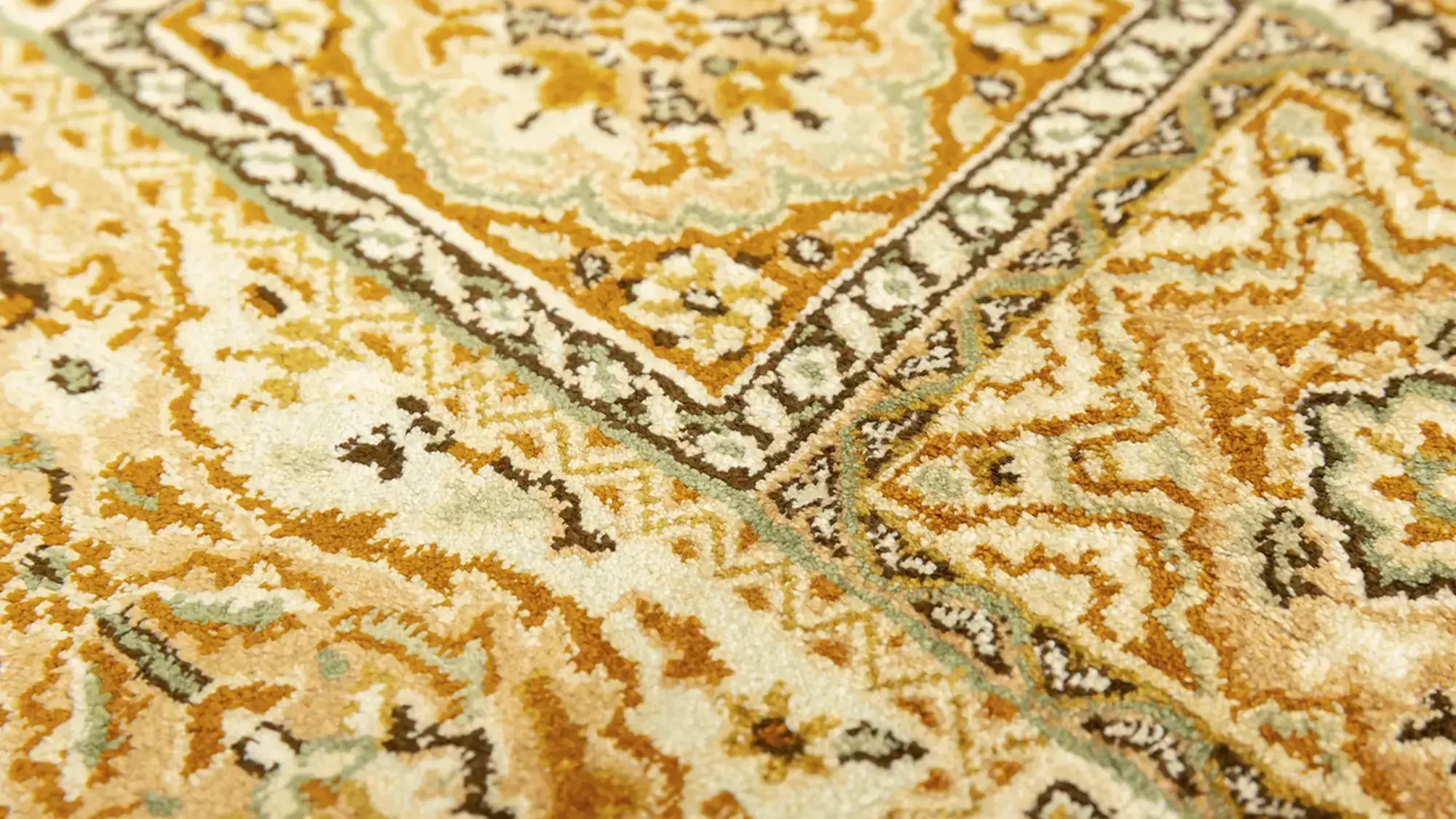 фото ковра TIMELESS Kashmir 15-10550 от магазина HandsGallery