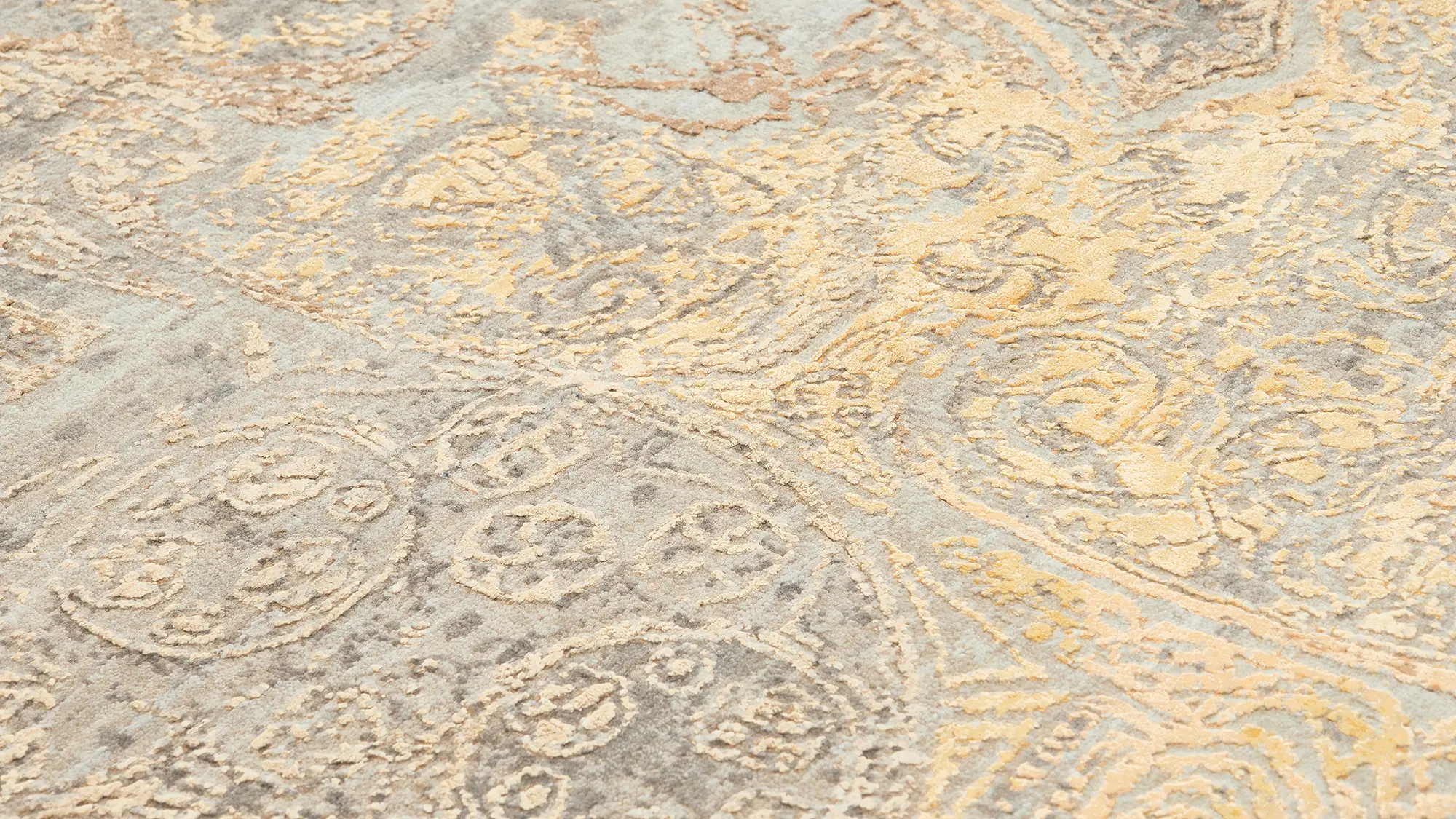 фото ковра HERITAGE ED-24 Grey Gold от магазина HandsGallery