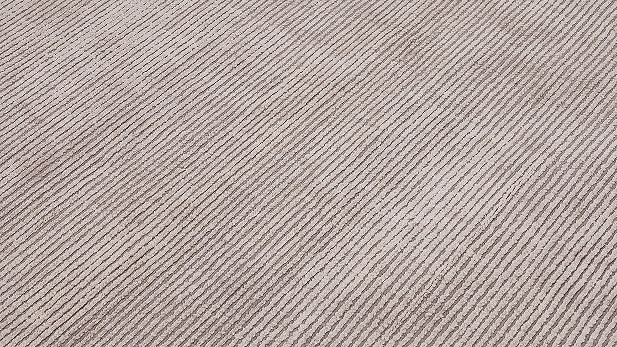 фото ковра PURE GRAY-WAR от магазина HandsGallery